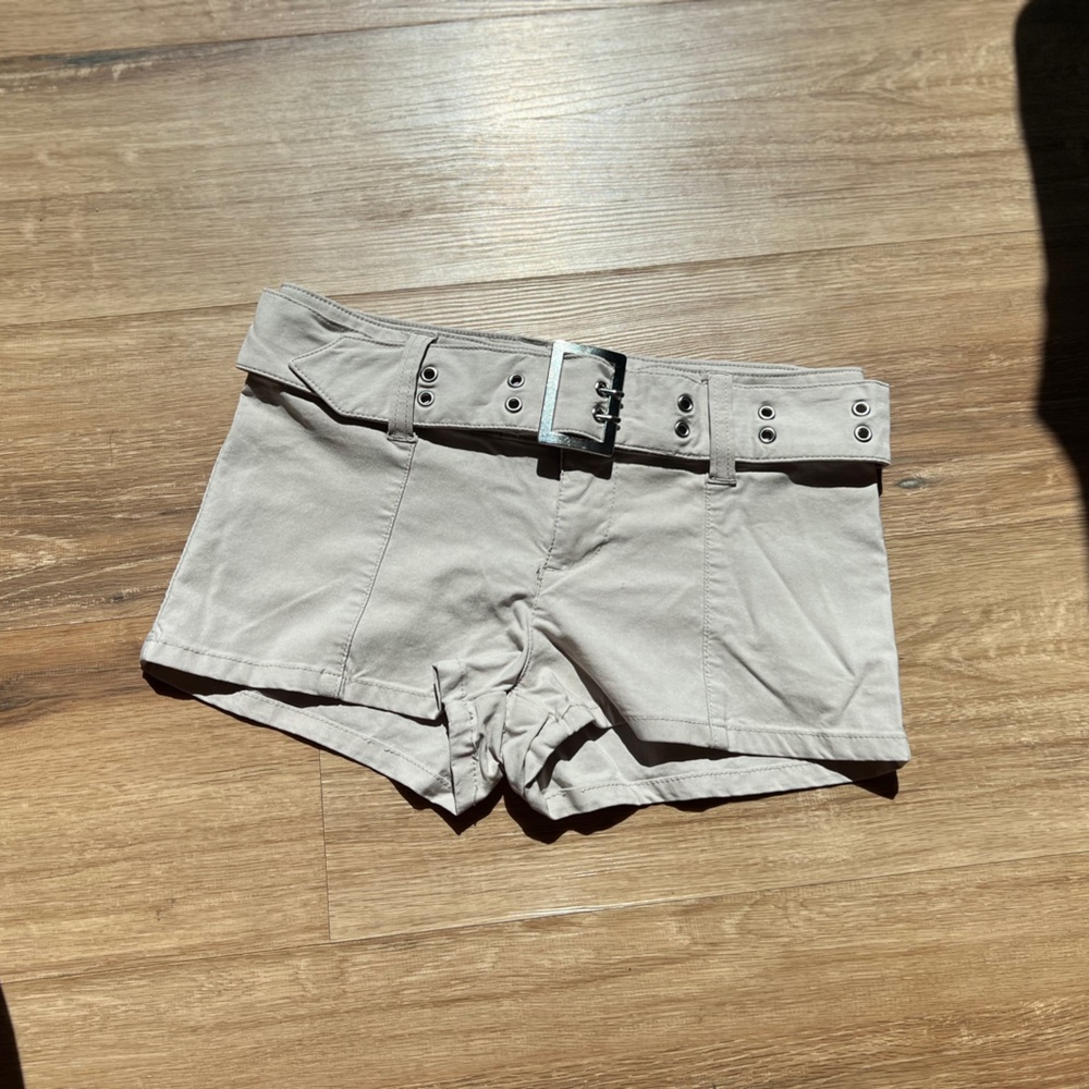 H&M Tan Women's Cargo Shorts